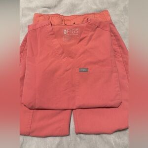 XXS Figs Salmon Scrub Set